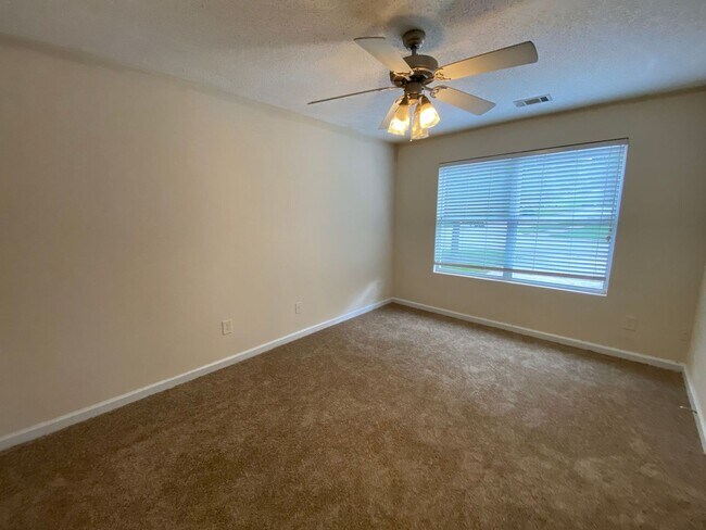 Building Photo - BRIDGEWATER HOME - PRE-LEASING FOR AUGUST 2026! 1/2 Off Deposit!