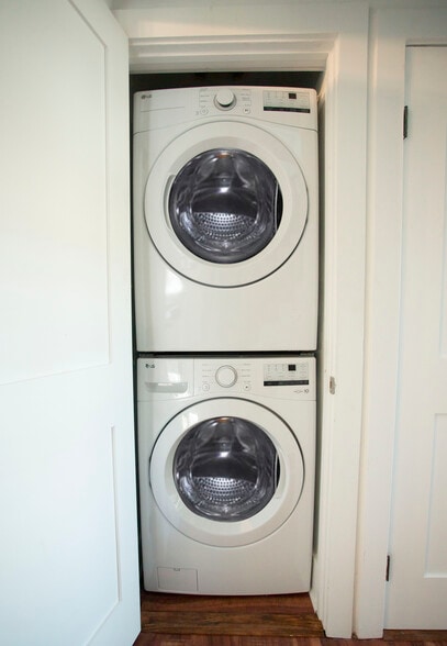In-unit washer and dryer - included in rental - 1675 West Blvd