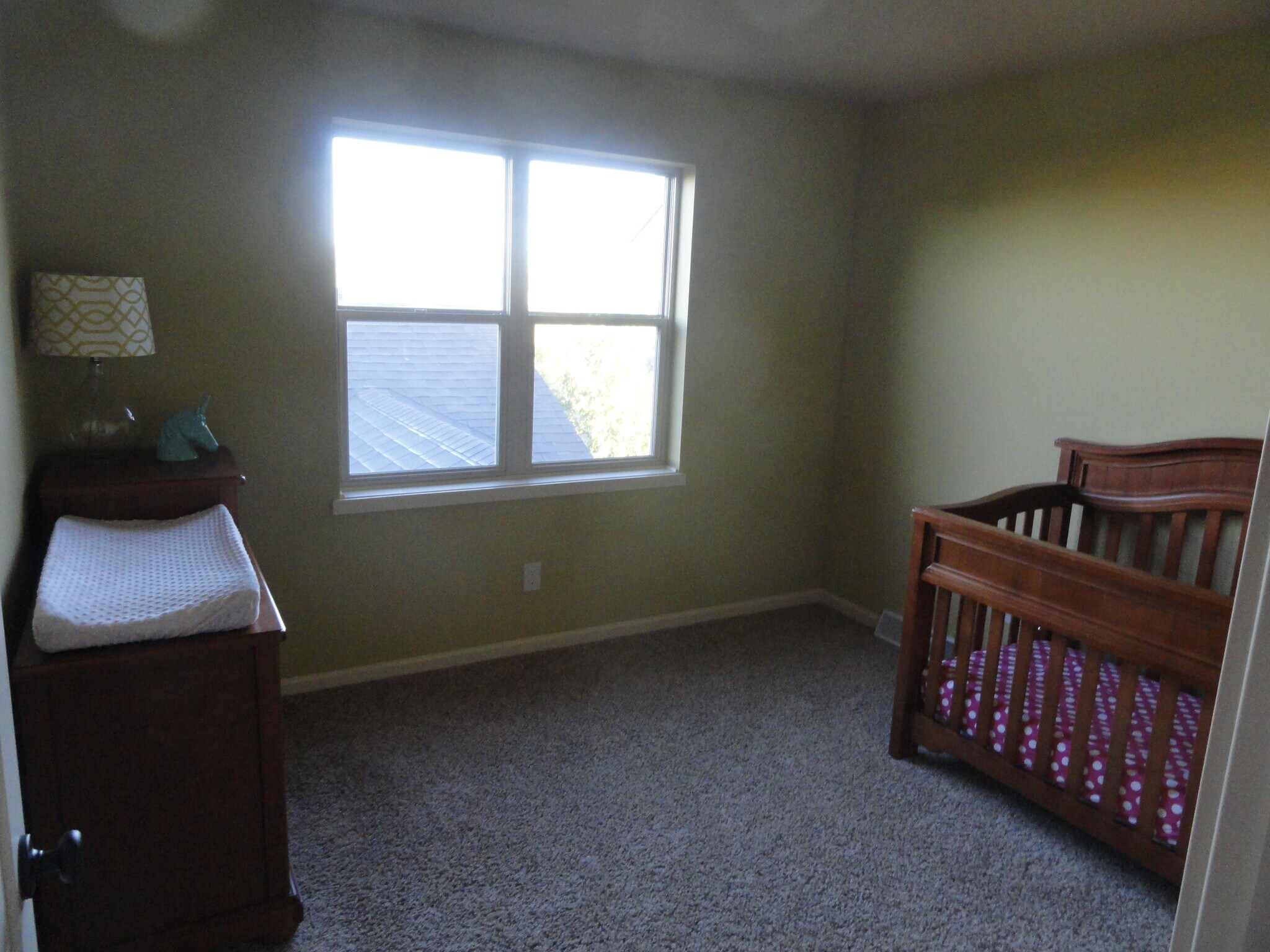 Building Photo - 634 Lone Oak Ln