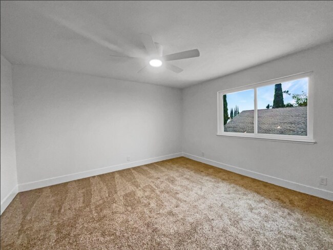 Building Photo - 7952 Summerplace Dr