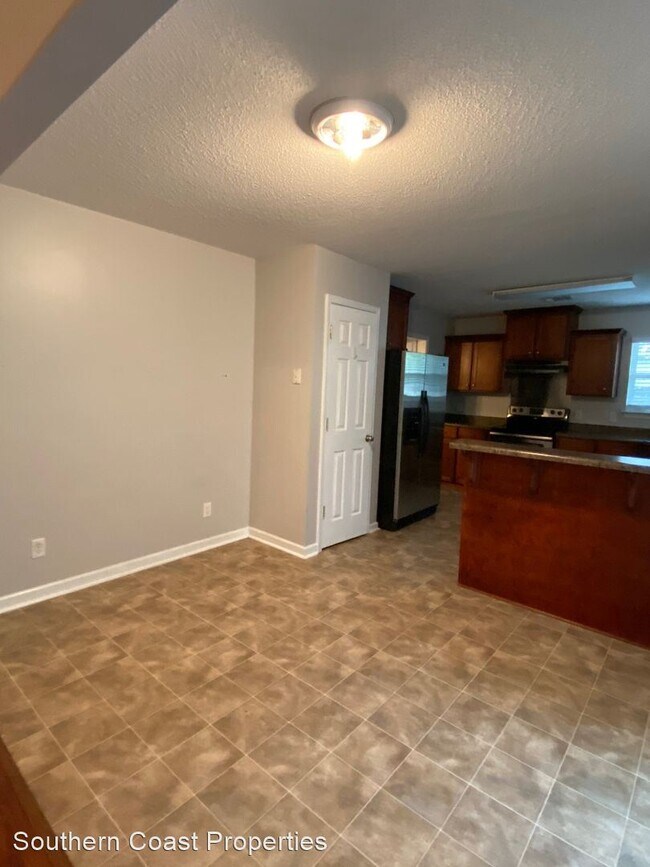Building Photo - 3 br, 2 bath House - 10 Montero Drive