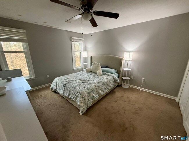 Building Photo - 527 Hilliard St