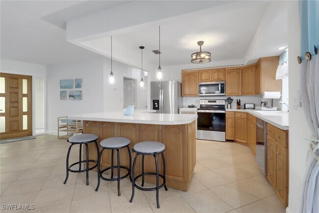 Building Photo - 28215 Sunset Dr