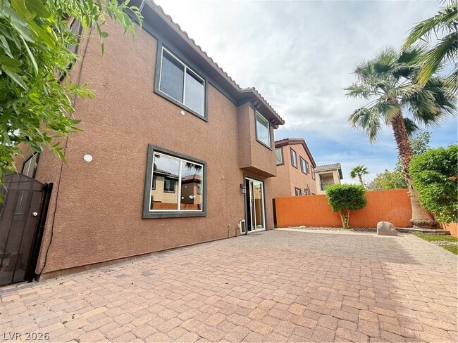 Building Photo - 116 Augusta Course Ave