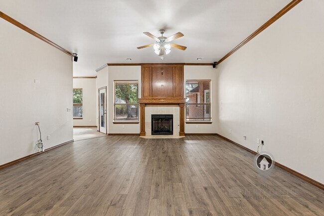 Building Photo - 716 Tuscany Way