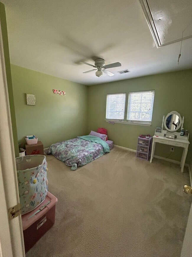 Building Photo - 108 Ivory Glen Ct
