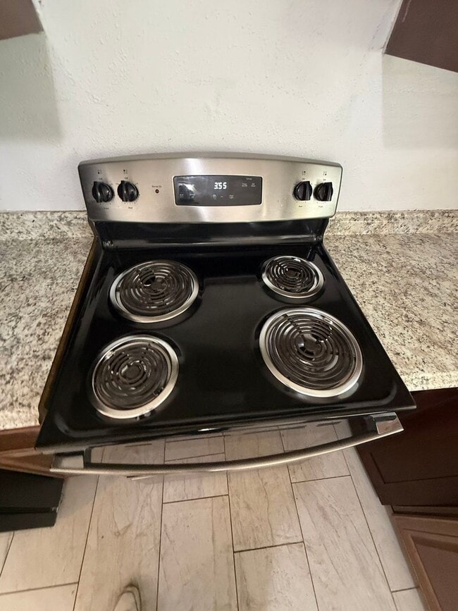 Building Photo - 8105 N Klondyke St