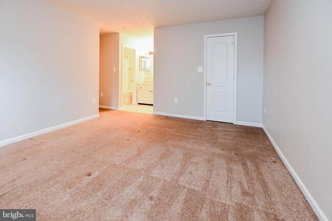 Building Photo - 4529 Running Deer Way