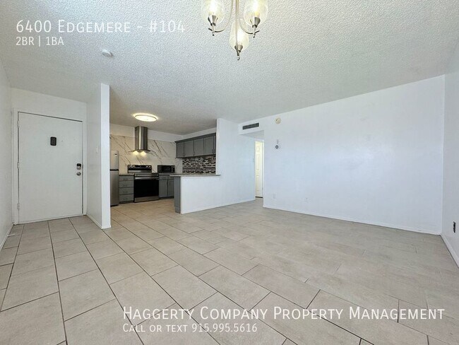 Building Photo - East El Paso Gated Refrig A/C 2bed Townhom...