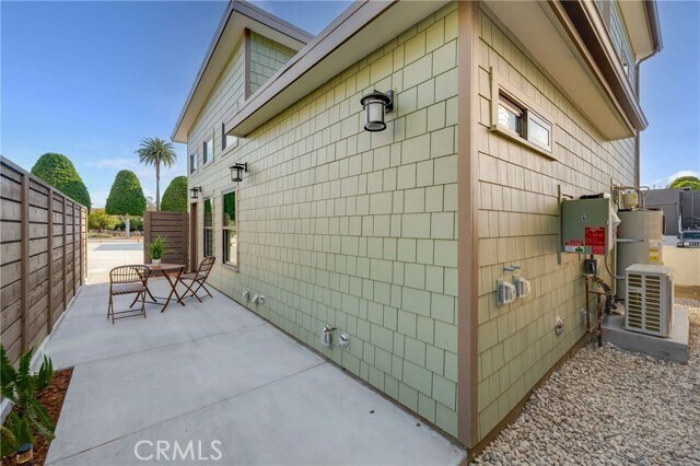 Building Photo - 127 E Foothill Blvd