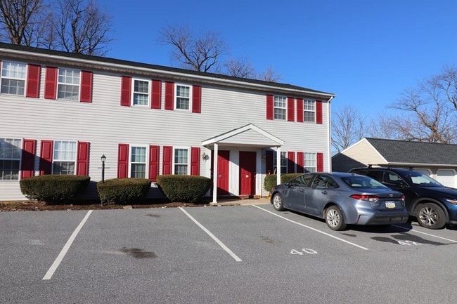 Building Photo - 40 Oriole Dr