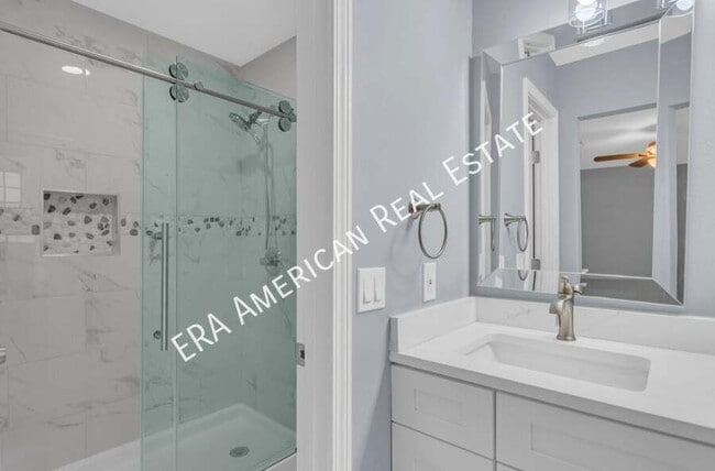 Building Photo - 5912 Pamela Dr