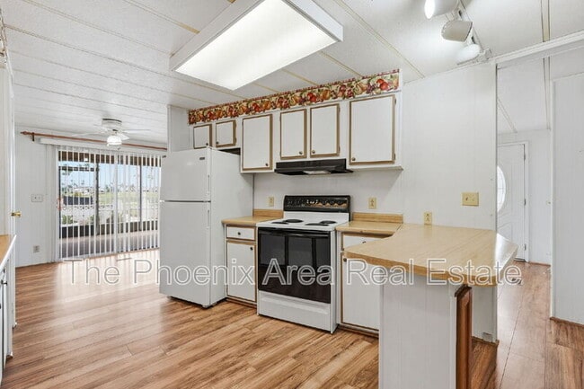 Building Photo - 2431 N Higley Rd
