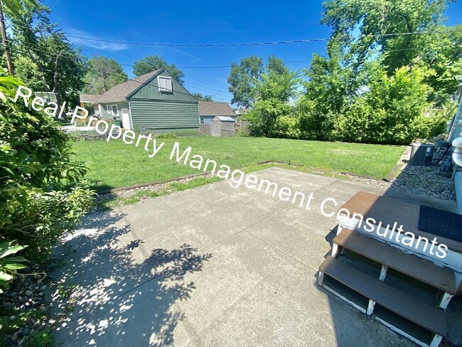 Building Photo - Charming 3-Bedroom Ranch Home in Roeland Park