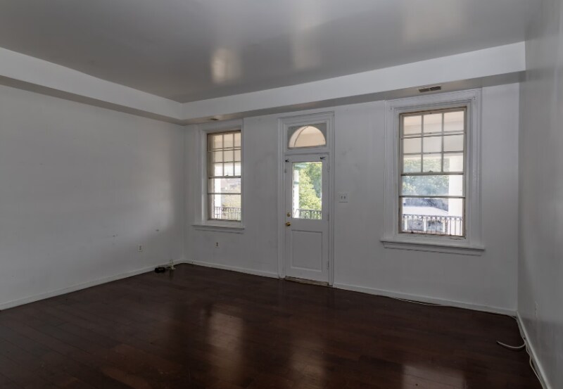 Building Photo - 5225 Schuyler St