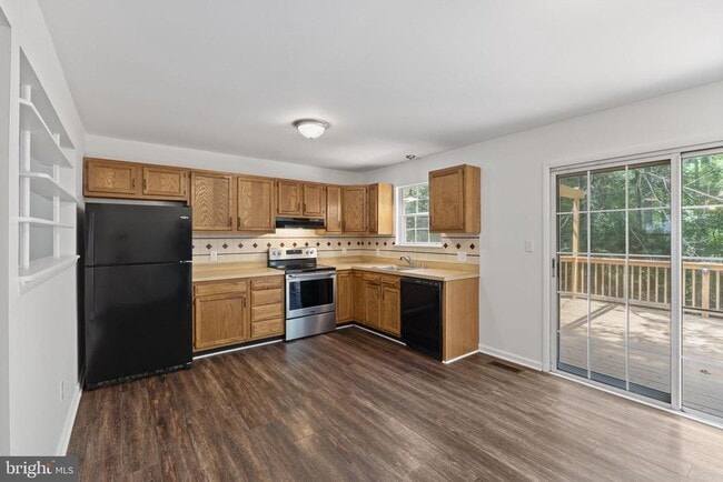 Building Photo - 11204 Sitting Bull Cir