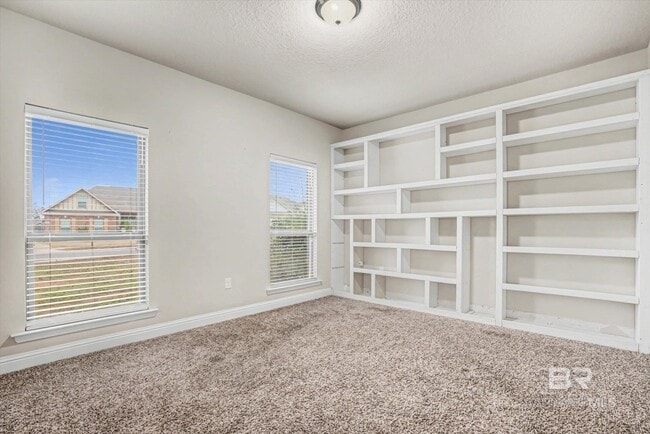 Building Photo - 12180 Ariel Way