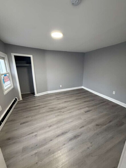 Building Photo - 179 New St