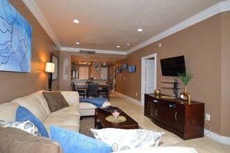 Building Photo - Meridian FURNISHED 2 BDR /2 BATH Luxury Condo - RESORT STYLE LIVING, 1-1/2 Blocks From The Heart ...