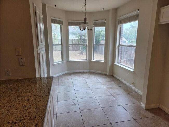 Building Photo - 607 Meadow View Dr