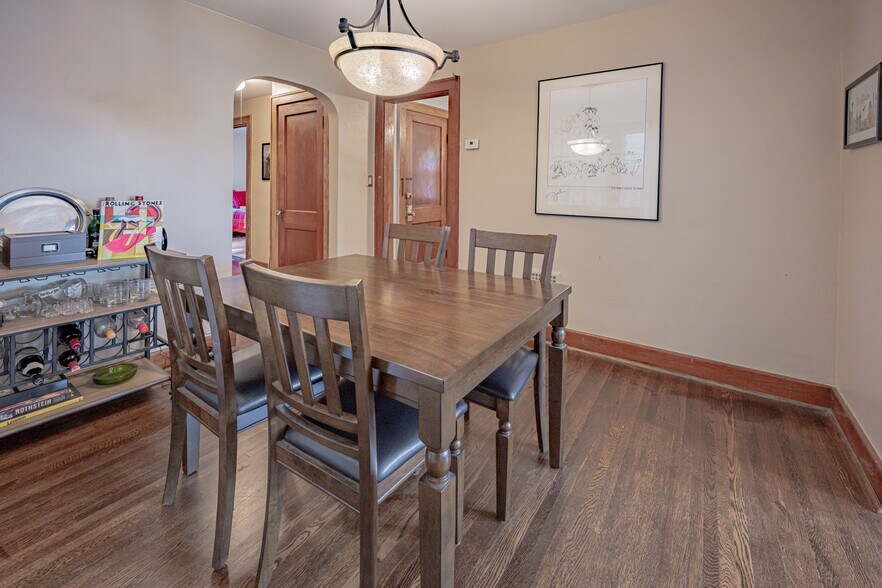 Building Photo - 118 Nassau Ave