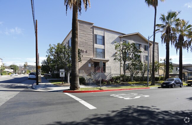 Building Photo - 144 N Belmont St