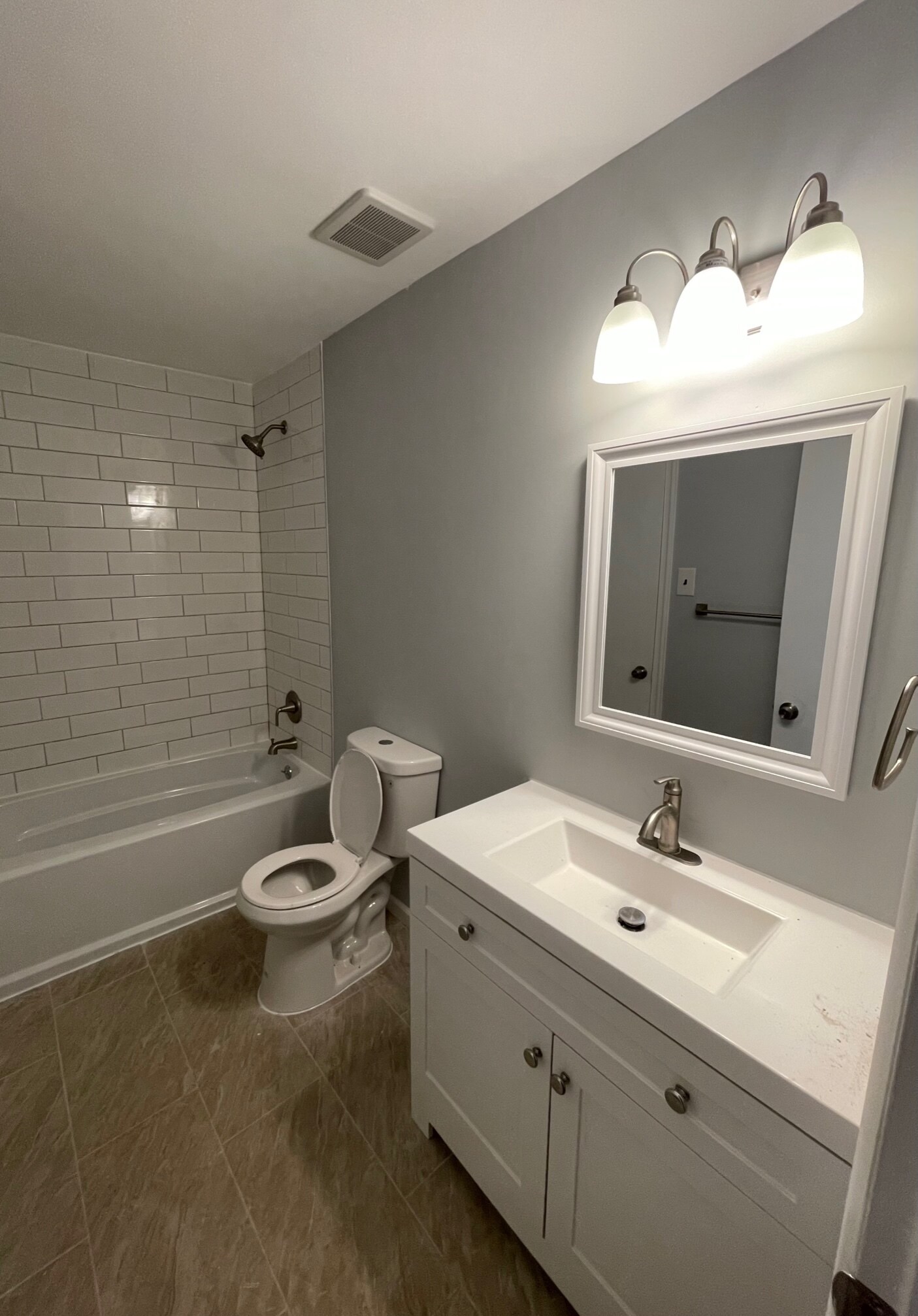 Bathroom - 1005 Walnut Ridge Est