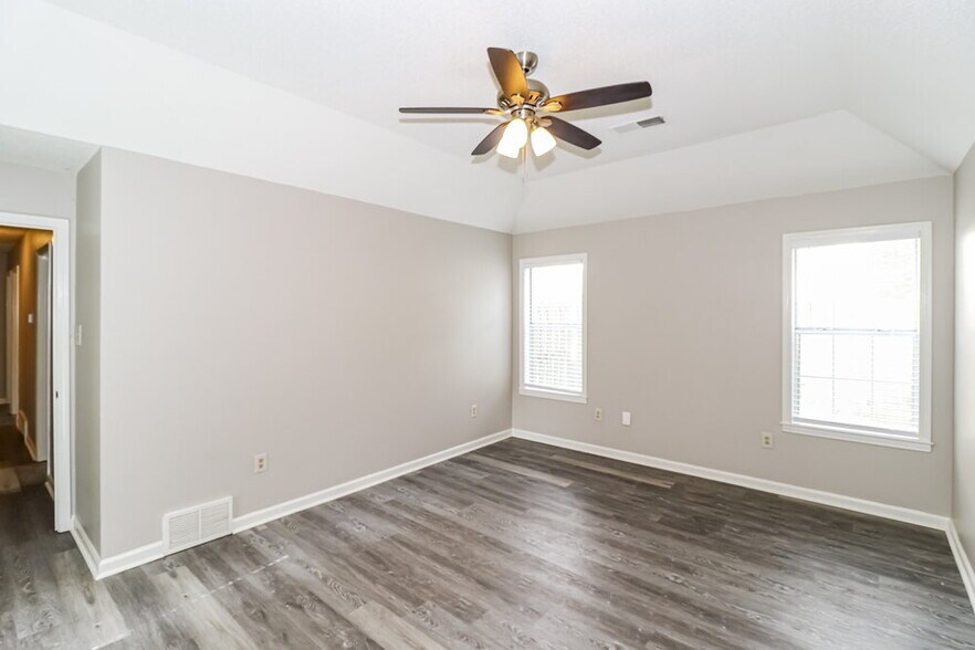 Building Photo - 4046 Shady Mill Cove