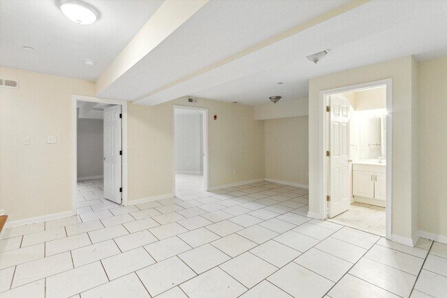 Building Photo - 1519 N 16th St