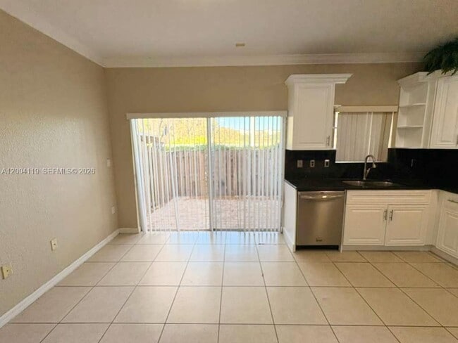 Building Photo - 8361 NW 107 Ct