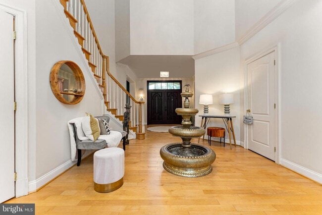 Building Photo - 1445 Mayhurst Blvd