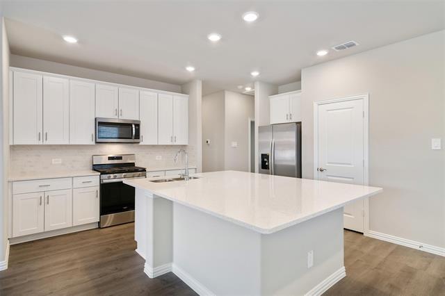 Building Photo - 206 Berkshire Dr