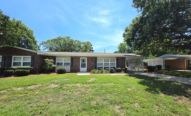 Building Photo - Newly Updated Home in Seagate Village