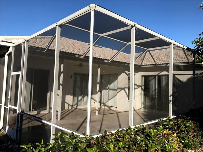 Building Photo - 3706 72nd Terrace E