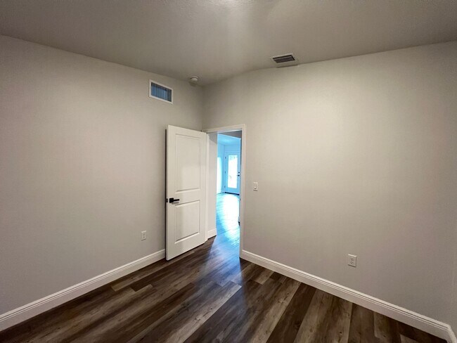 Building Photo - GREAT 3 BD/2BA Home in Ocala!!