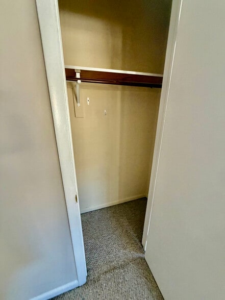 Building Photo - 40 Wall St