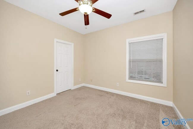 Building Photo - 29863 Thunderpaw Dr