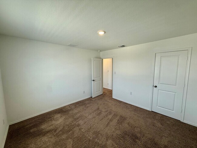 Building Photo - 6679 Cibolo Springs