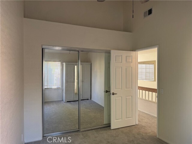 Building Photo - 13 Channel Island St