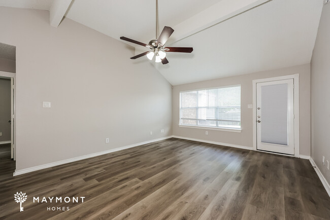 Building Photo - 3 Bedroom in Cedar Hill, TX