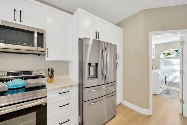 Building Photo - 4617 Basswood St