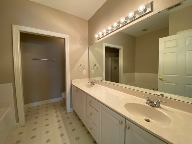 Building Photo - Spectacular Southern Village Two Bedroom Condo