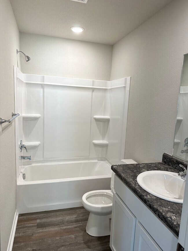 Building Photo - Stylish 3-Bed, 2-Bath Home in North Little Rock