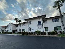 Building Photo - 4707 Santa Barbara Blvd
