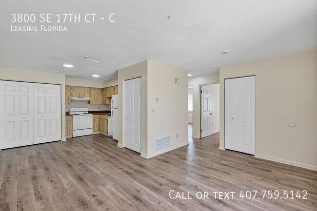 Building Photo - 3800 SE 17th Ct