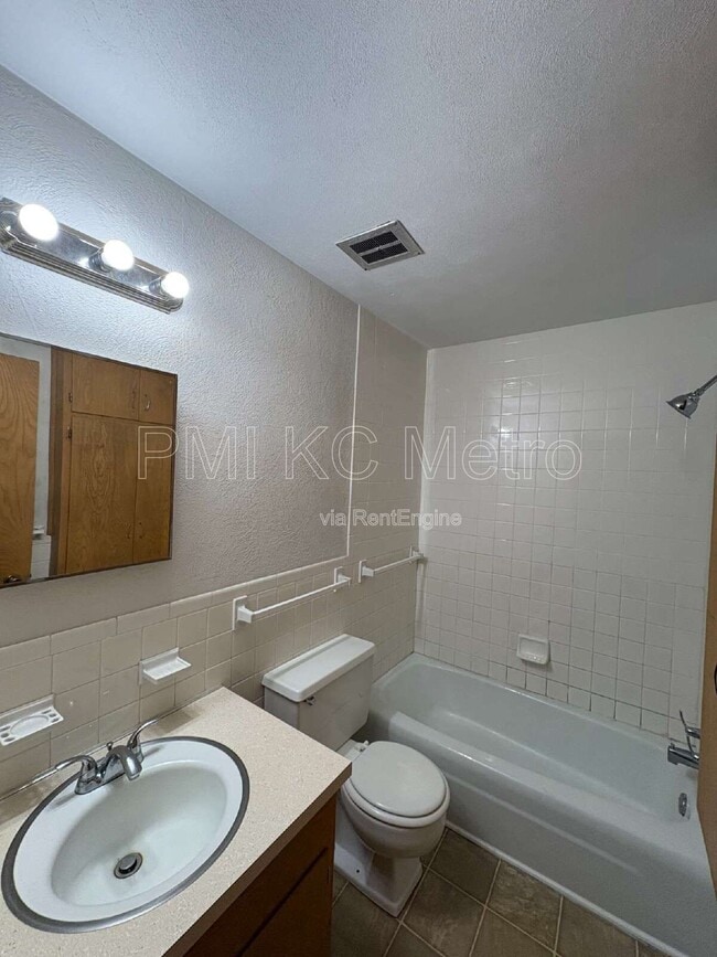 Building Photo - 11709 E Winner Rd