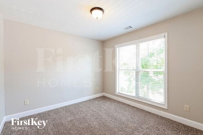 Building Photo - 1417 Greenridge Way