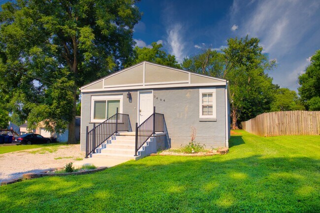 Building Photo - Modern 3-Bedroom Home with Smart Features & Premium Upgrades