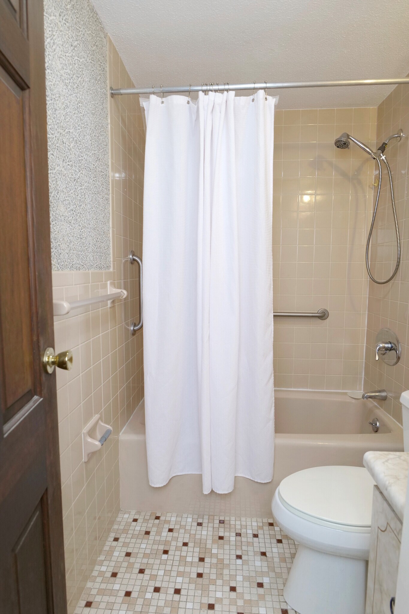 Bathroom 2 - 159 Concord Ave