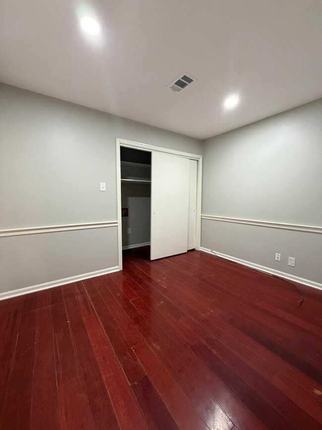 Building Photo - 321 Hightower Rd